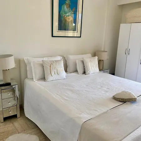 Apartment Beautiful With Terrace And Sea View